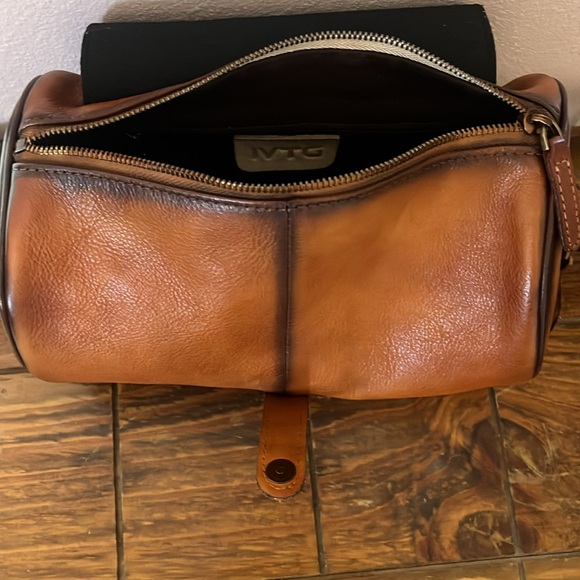 Ivtg small leather Crossbody bag ￼ - Picture 2 of 7